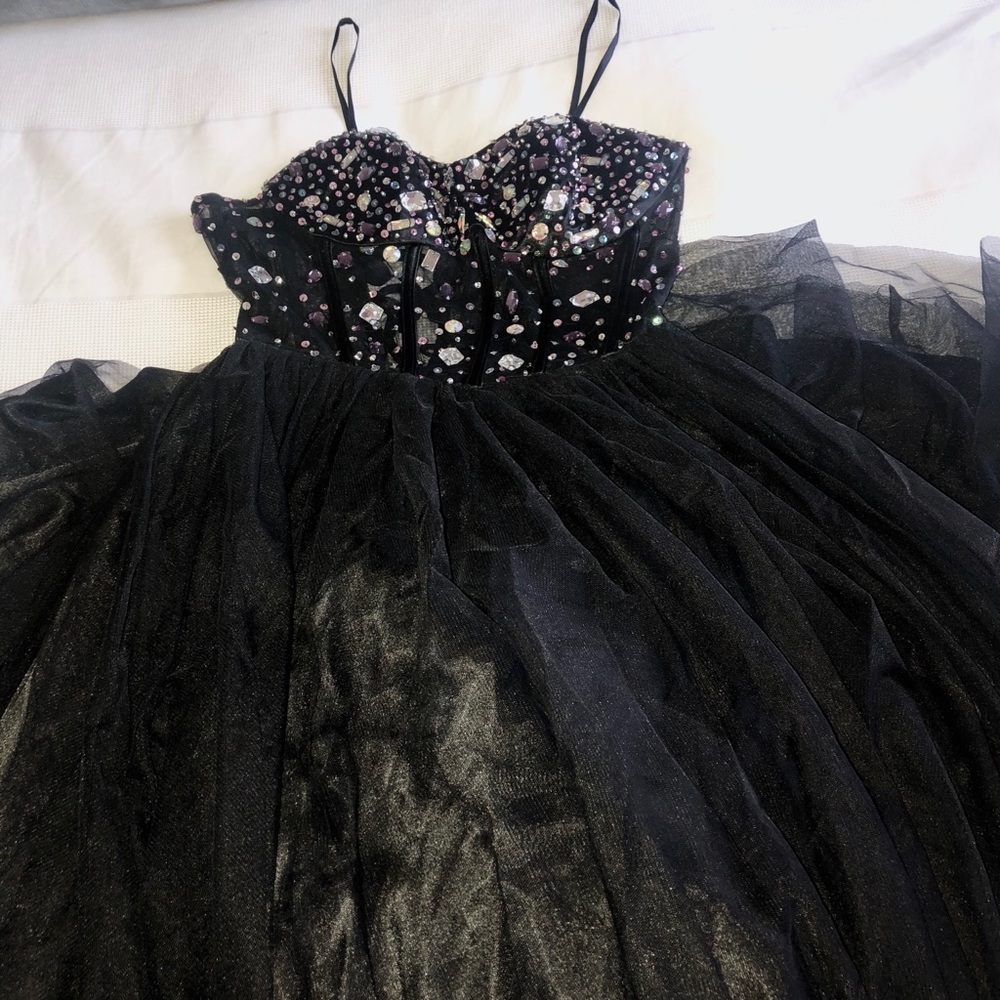 Black prom dress